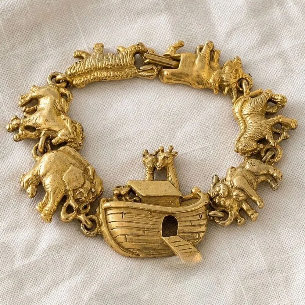 Noah’s Ark Animal Link Bracelet by AJC Gold Tone Vintage